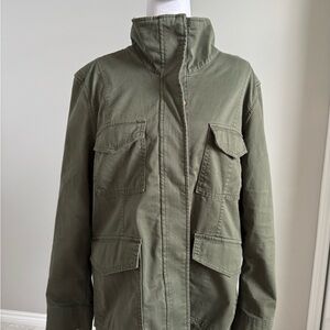Banana Republic Women’s Utility Jacket in Olive Petite Large